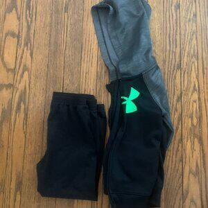 Boys 4T Under Armour hoodie and sweatpants set black and green